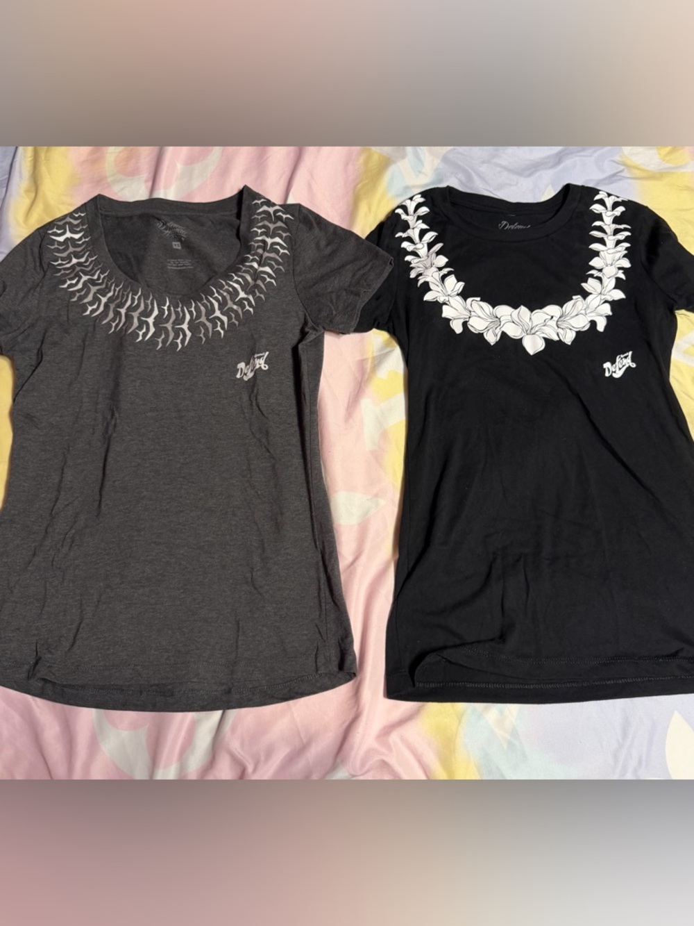 Defend Hawaii brand lei styled XS women’s shirts